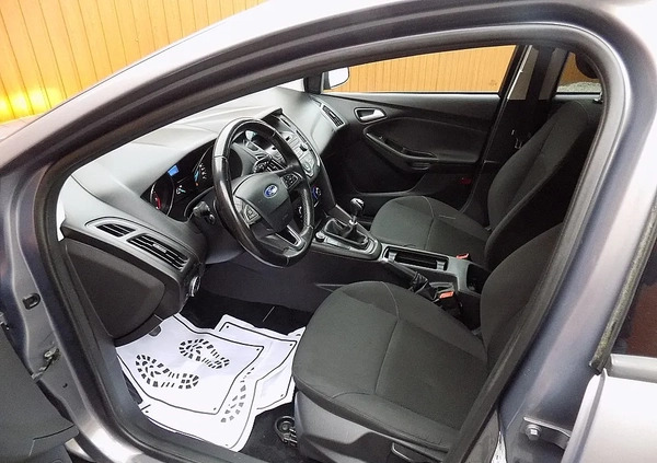 Ford Focus cena 29900 przebieg: 168000, rok produkcji 2016 z Ryki małe 379